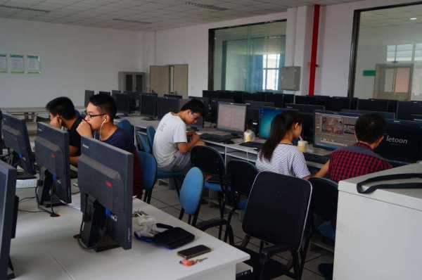 計算機(jī)多媒體專業(yè)中的軟件設(shè)計與開發(fā)學(xué)習(xí)內(nèi)容